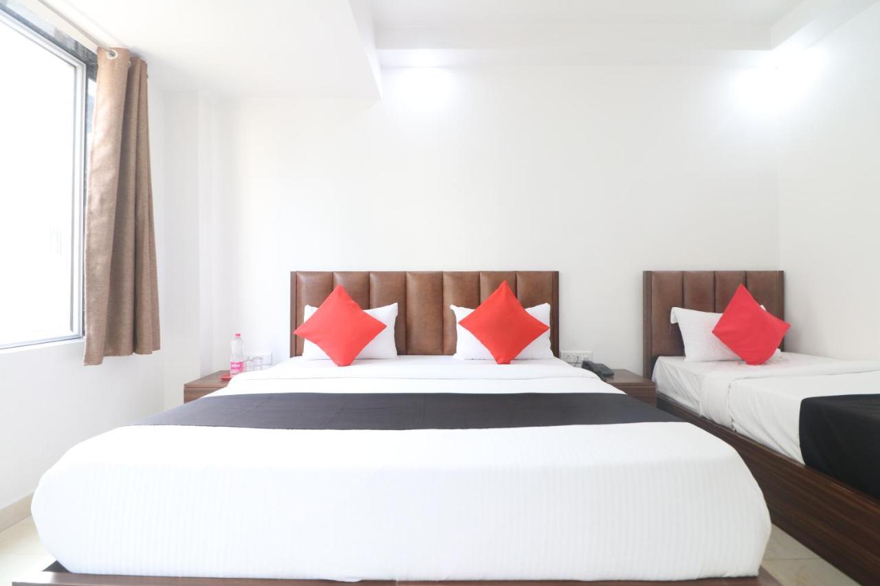 Hotel King Plaza Нью-Делі Екстер'єр фото